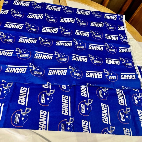 2 Pieces of Licensed New York Giants Cotton Fabric - Picture 3 of 6